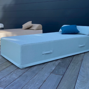 Lit extérieur terrasse piscine jardin